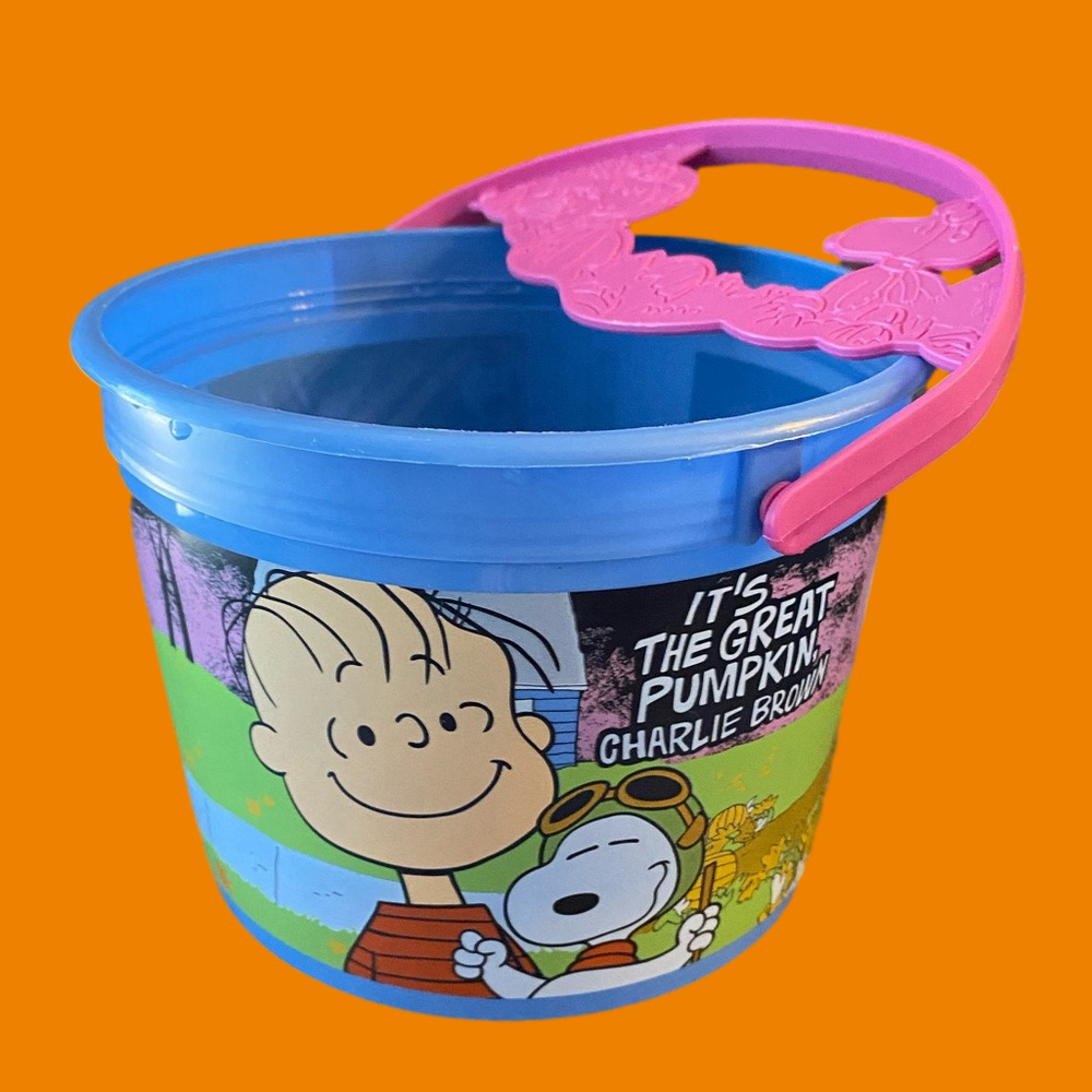 2016 McDonald's Peanuts Great Pumpkin Halloween Bucket 50th Anniversary